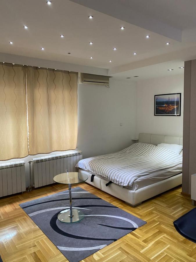 Apartamento Cika Ljuba Belgrado Exterior foto