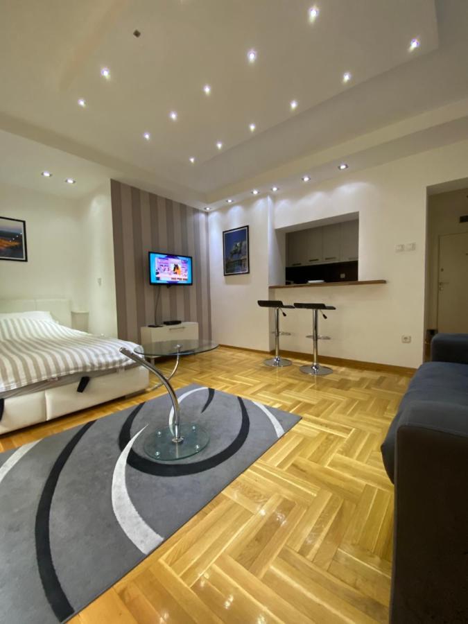 Apartamento Cika Ljuba Belgrado Exterior foto